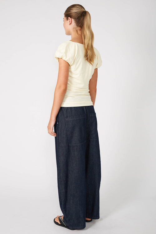 object tee / buttercream