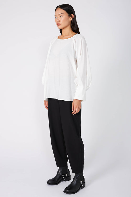 raven top / white