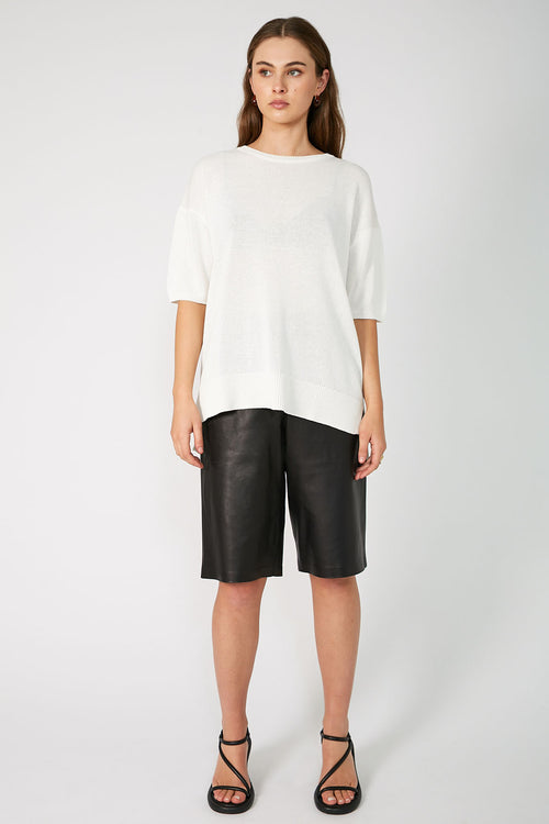 venture tee sweater / white