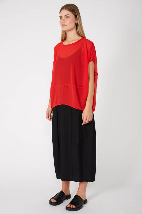 spin tee / tantrum red