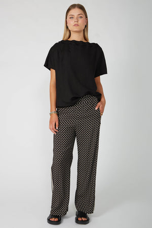 glow pant / black border print
