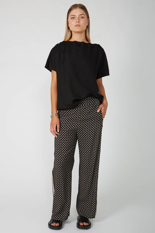 glow pant / black border print