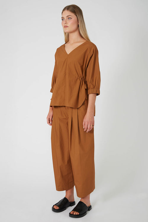 semblance top / tan brown