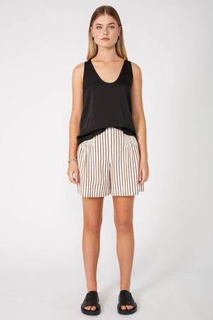 gale short / cream|brass stripe