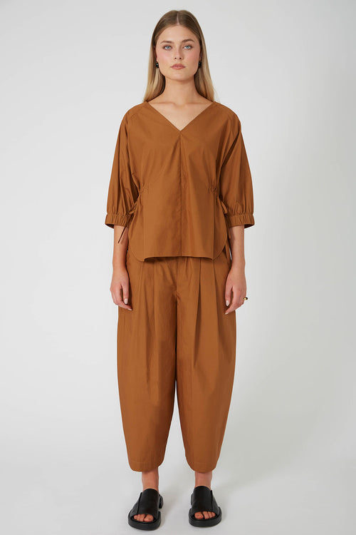 semblance top / tan brown