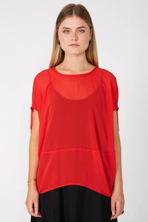 spin tee / tantrum red