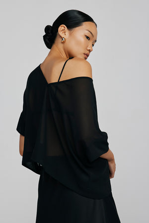 V neck followed crop / black