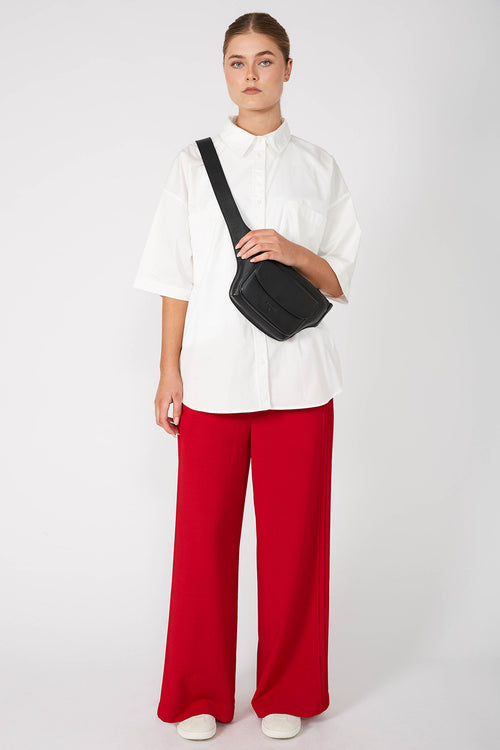 sear pintuck pant / rouge red