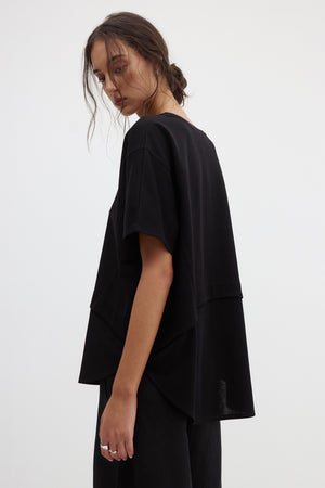 overturn tee / black