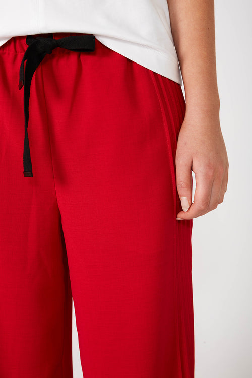 sear pintuck pant / rouge red