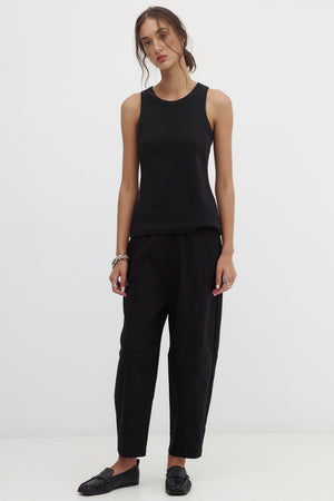 ahead pant / black