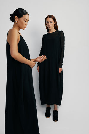 ember dress / black crepe