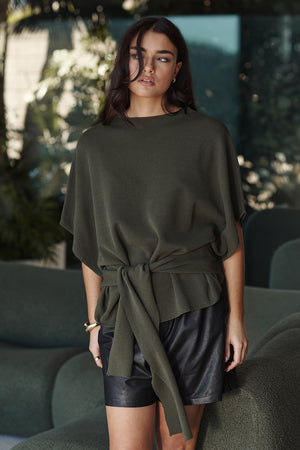 prompt tie sweater / olive green