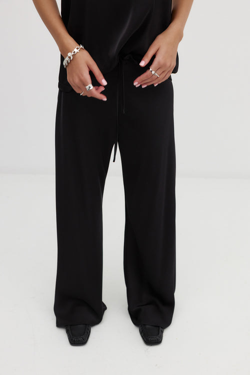 frame bias pant / black