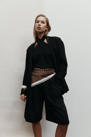 tabard blazer / black