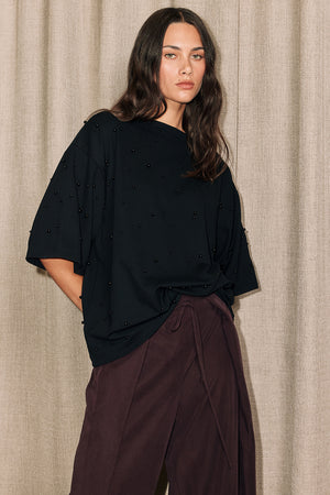 ornamental short sleeve top / black