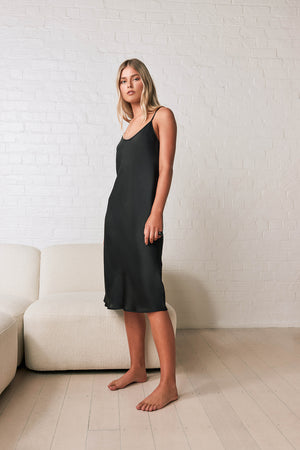 edit midi slip / black