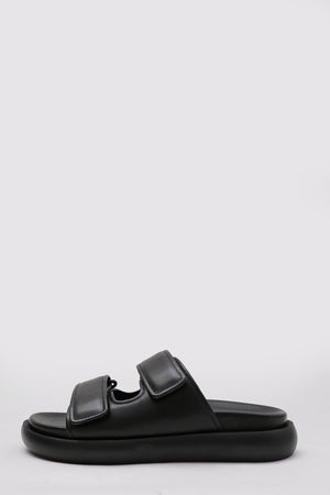 beyond slide / black|black