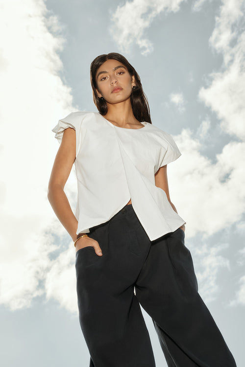 inclined short sleeve top / white