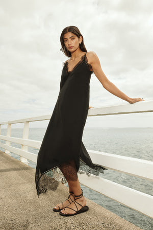 interweave maxi dress / black