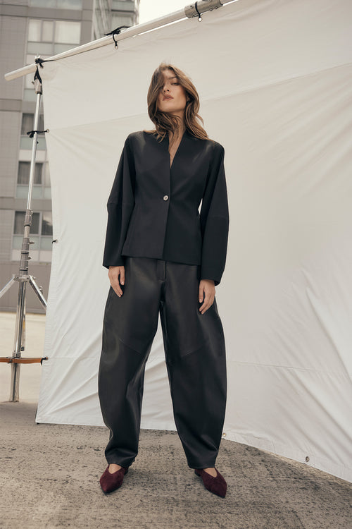 logical blazer / black
