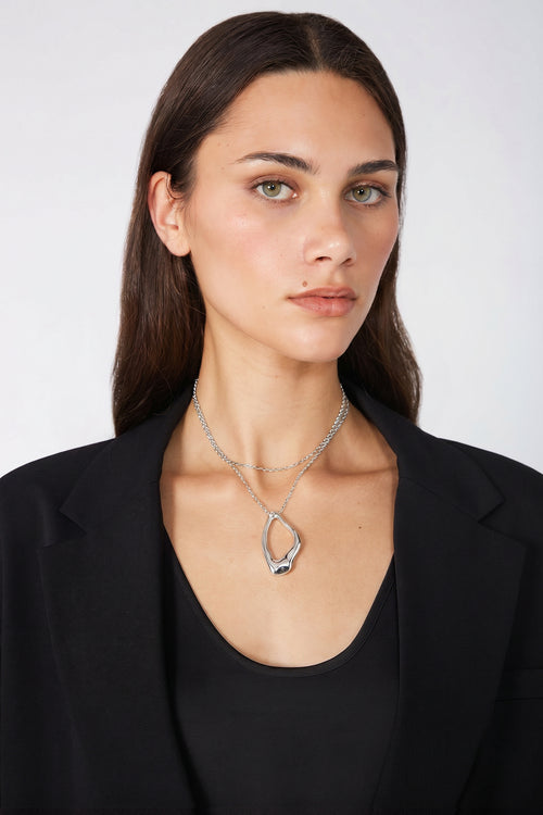 spate long necklace / silver