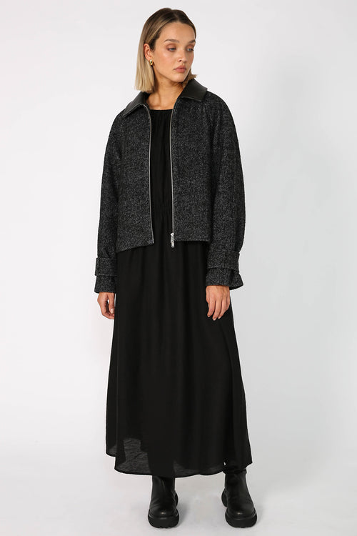 cased midi dress / black
