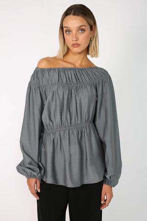 cased top / smoked blue