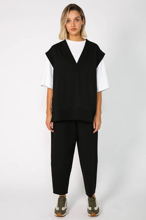 lesson sweat vest / black