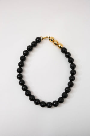 beaded necklace / black|gold