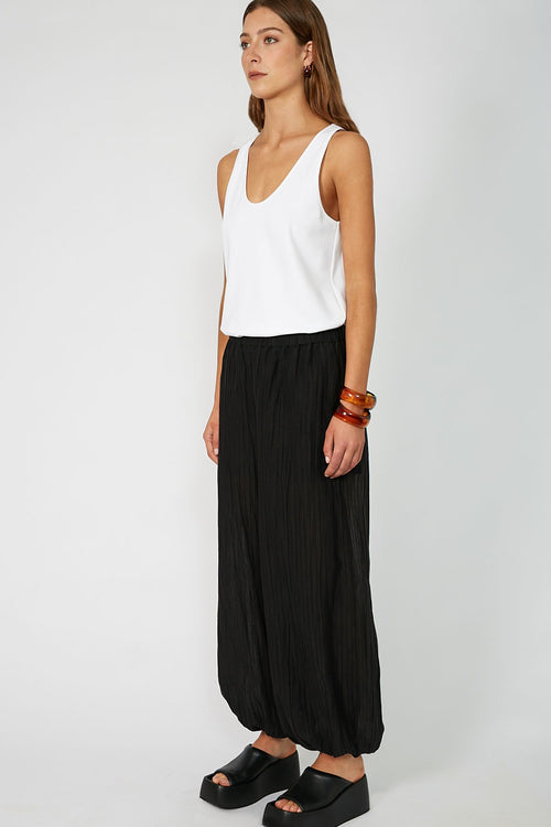 beyond pant / black crinkle