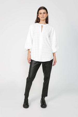 portage top / white