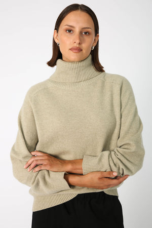 serving polo sweater / clary sage marled