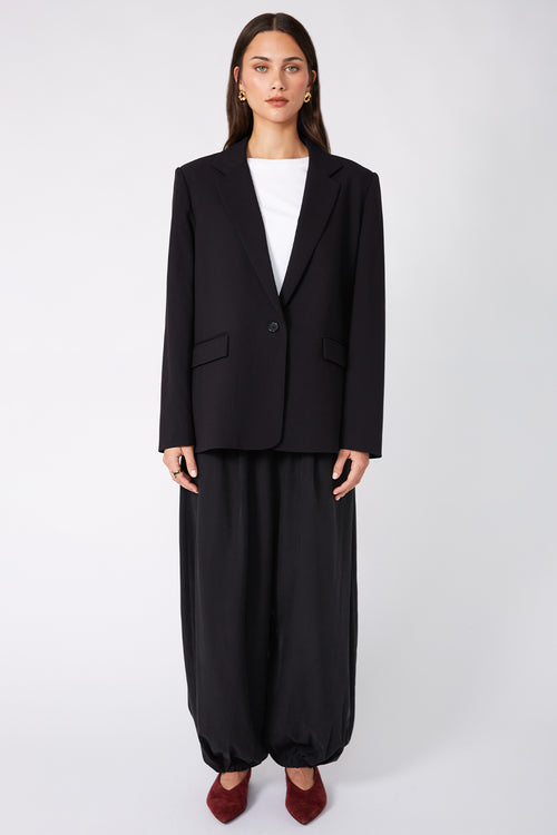 abate pant / black