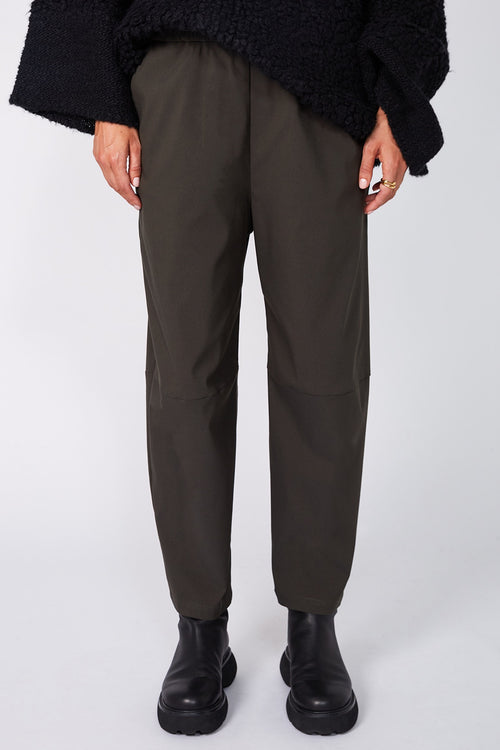 ahead pant / artillery green