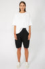 ahead short / black