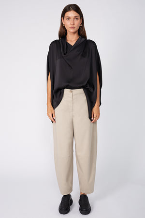 ahead tailored pant / natural