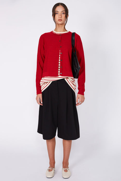 allot short / black