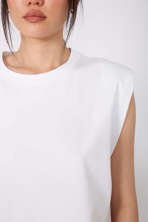 apply tank / white