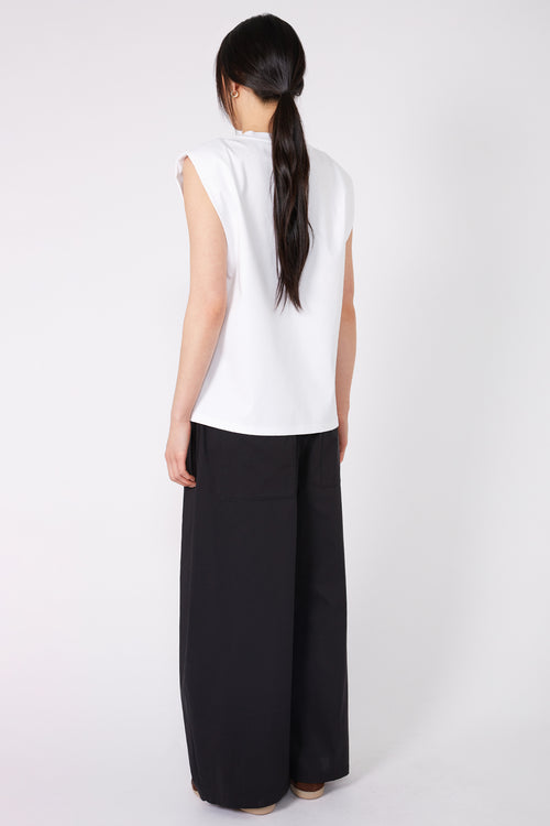 apply tank / white
