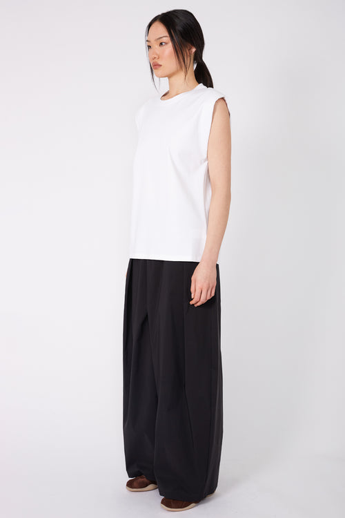 apply tank / white