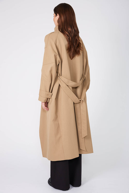 assign trench coat / camel