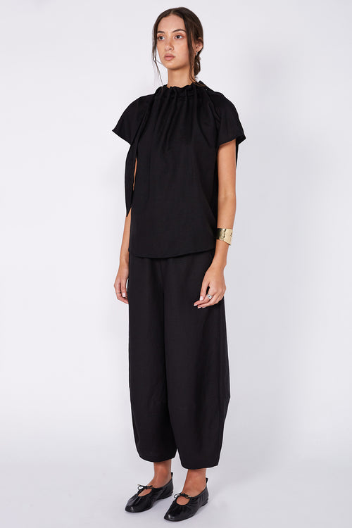 avid short sleeve top / black