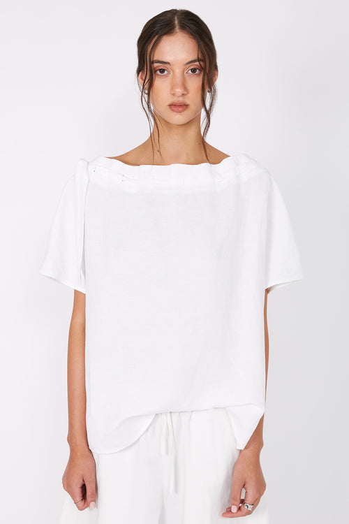 avid short sleeve top / white