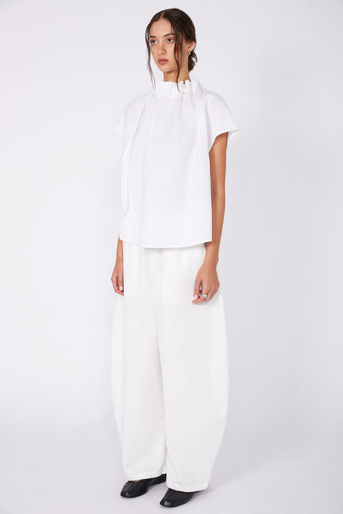 avid short sleeve top / white