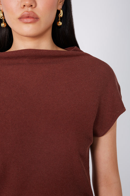 avoid vest sweater / terracotta