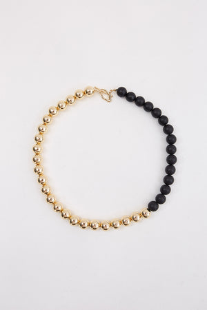 beaded necklace / gold|black