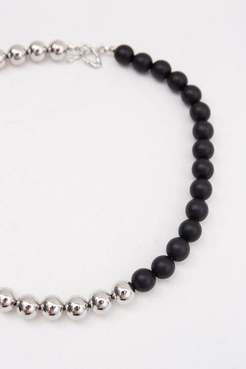 beaded necklace / silver|black