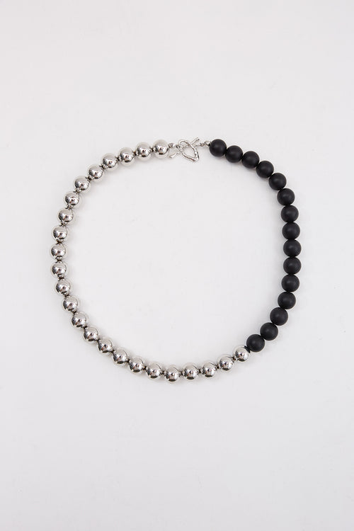 beaded necklace / silver|black