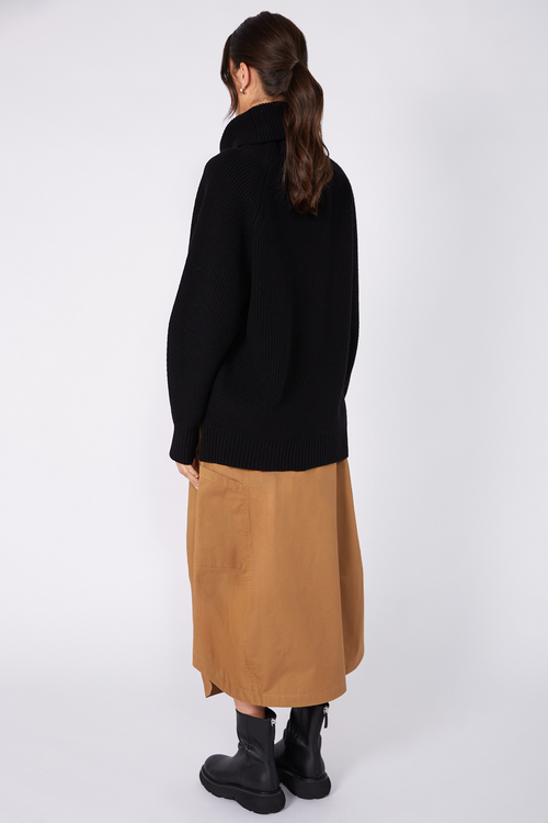 case skirt / dark camel